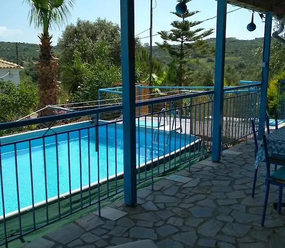 πέτρινο σπίτι με πισίνα Apartamento *