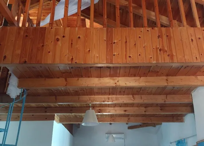 πέτρινο σπίτι με πισίνα Falanthi